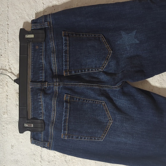 ⭐CAbi Star Print Slim Boyfriend Jeans ⭐ - Picture 4 of 7